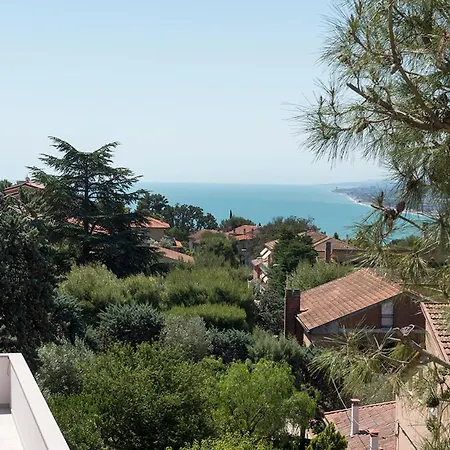S271 - Sirolo, Deliziosa Mansarda Condizionata Arredata Con Gusto Exterior foto